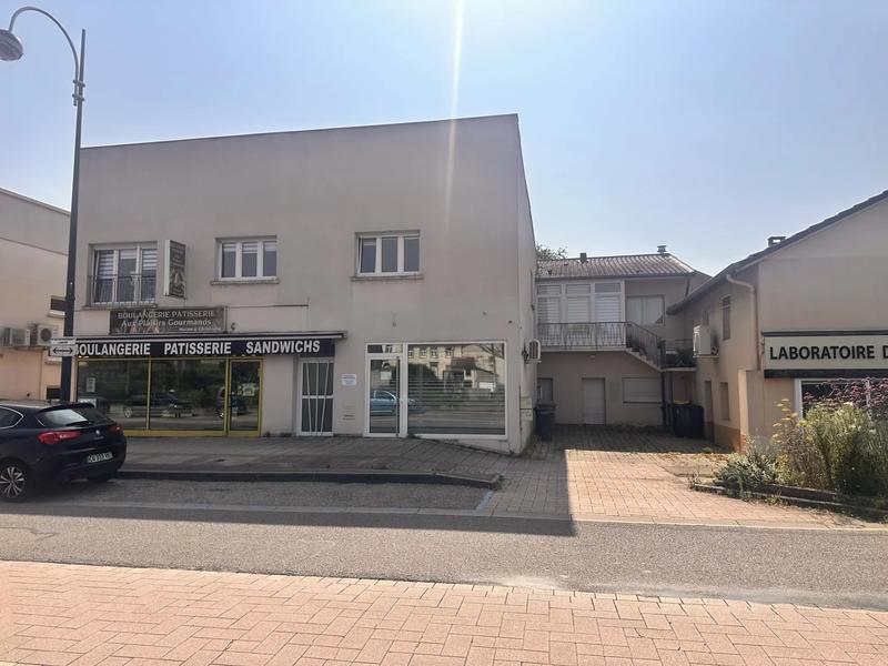 Immeuble mixte - 312 m² - 15 pièces