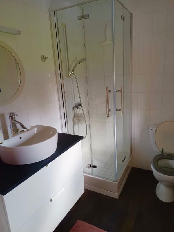 Maison - 220 m² - 8 pièces