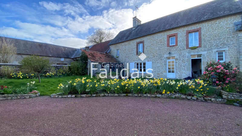 Maison - 200 m² - 10 pièces