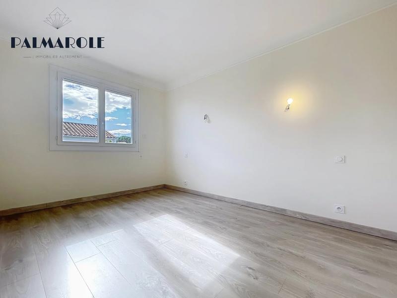 Villa - 101 m² - 4 pièces