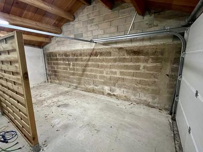 Parking / Garage - 15 m²