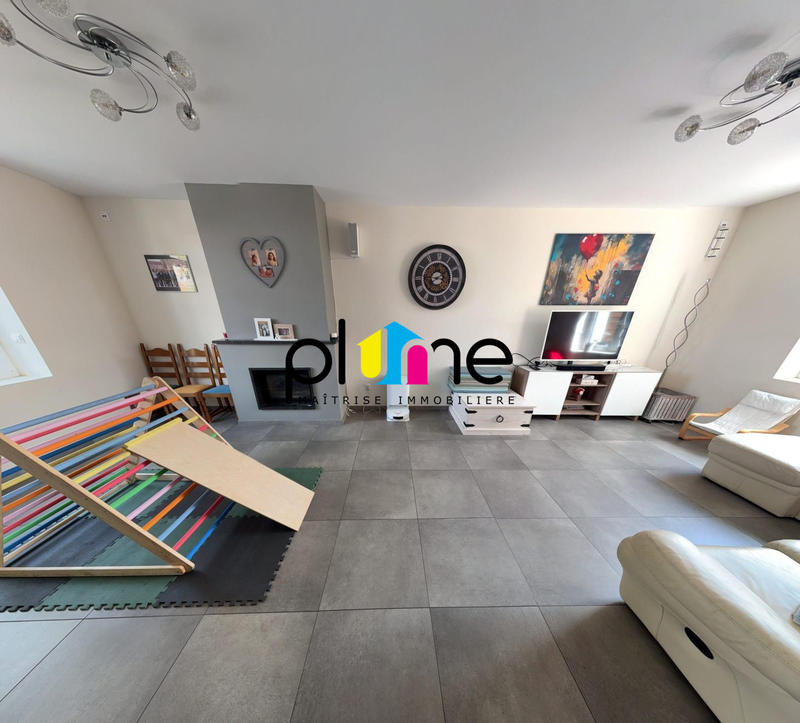 Maison contemporaine - 240 m² - 7 pièces