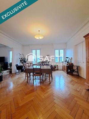 Appartement - 160 m² - 5 pièces