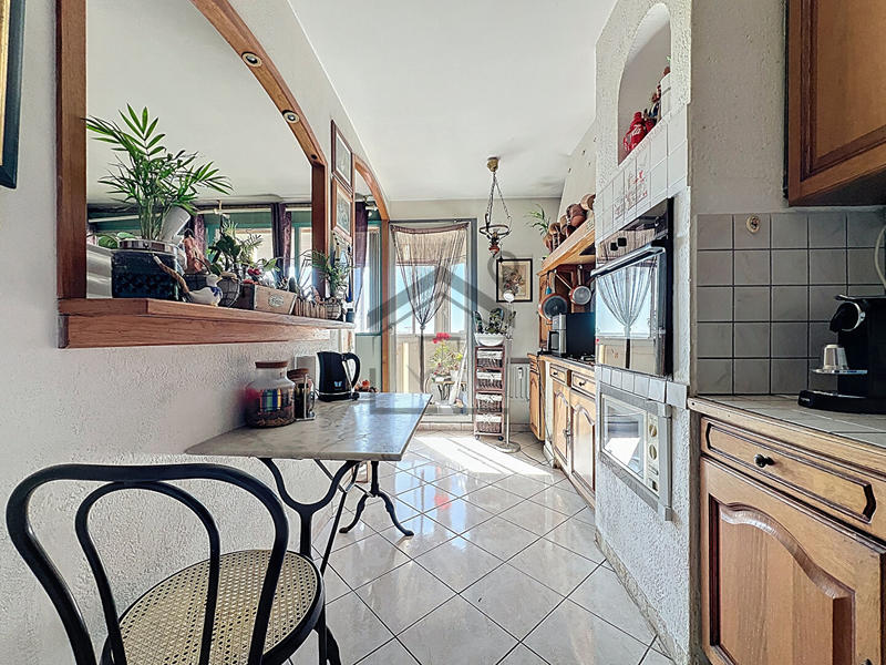 Appartement - 85 m² - 4 pièces