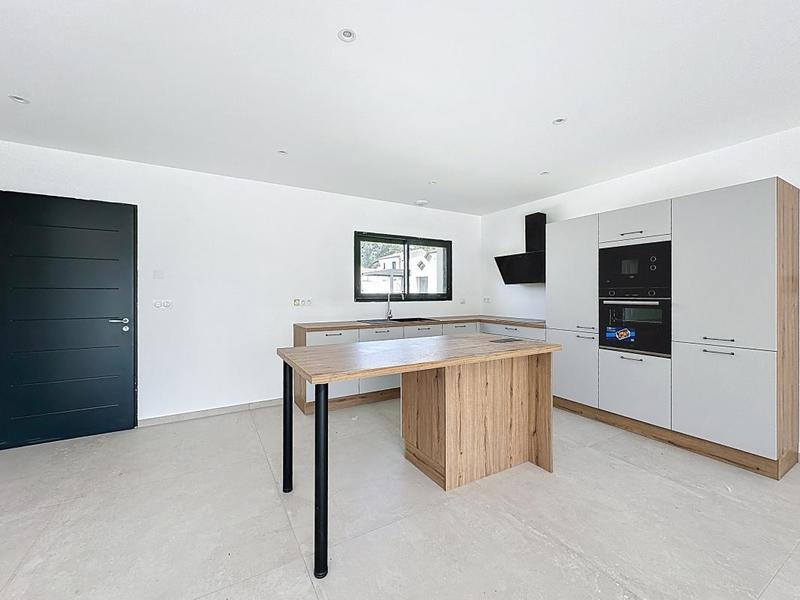 Maison - 115 m² - 4 pièces