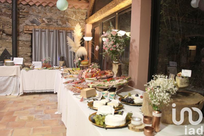 Maison - 248 m² - 8 pièces