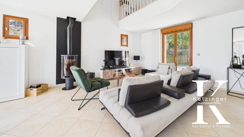 Maison traditionnelle - 140 m² - 5 pièces