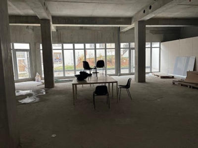 Local commercial - 186 m²