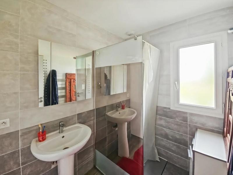 Maison - 91 m² - 5 pièces