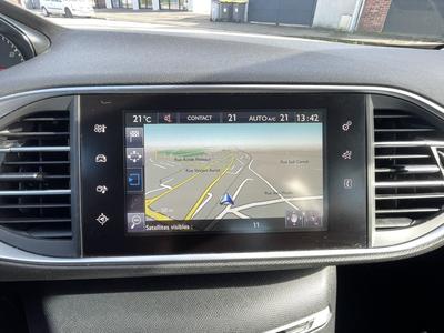 Peugeot 308 Active 1.2 Essence 110cv Bvm5 Gps + Attelage