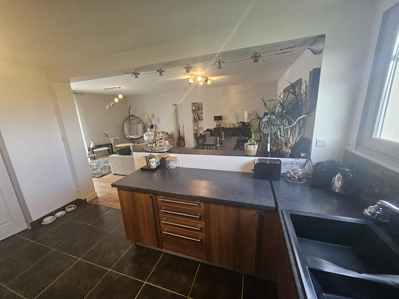 Maison - 90 m² - 5 pièces