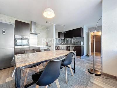 Appartement - 75 m² - 4 pièces