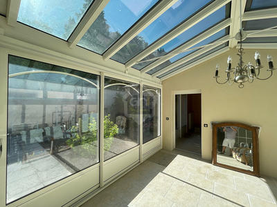 Maison - 178 m² - 8 pièces