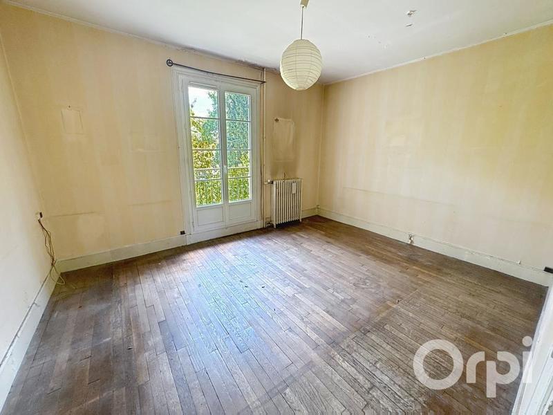 Demeure - 175 m² - 6 pièces