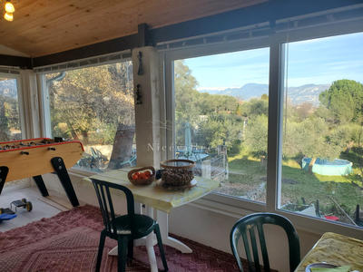 Maison - 193 m² - 13 pièces