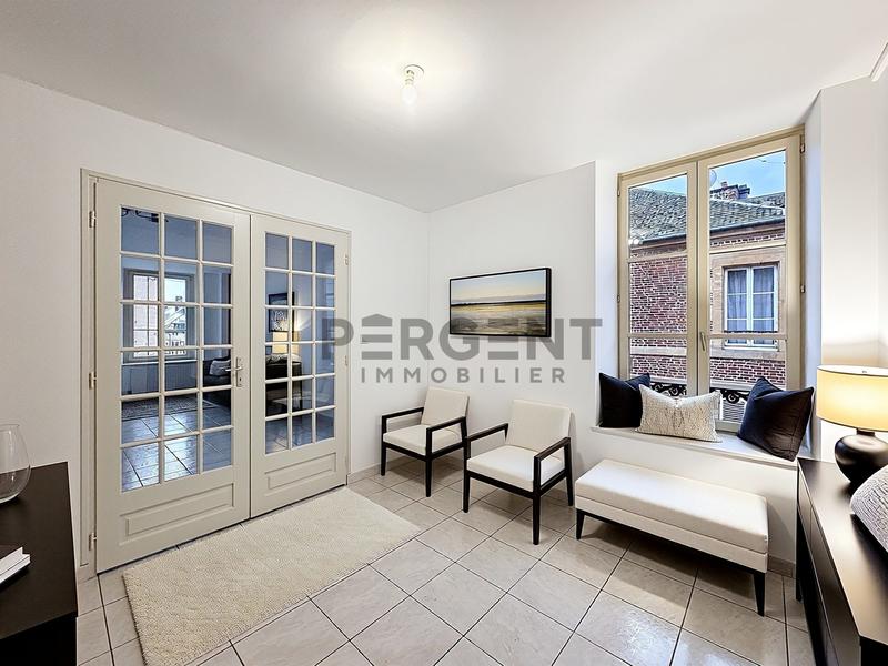 Appartement - 118 m² - 6 pièces