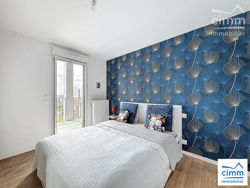 Appartement - 120 m² - 6 pièces