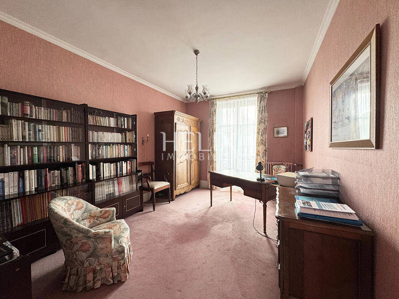 Maison - 161 m² - 6 pièces