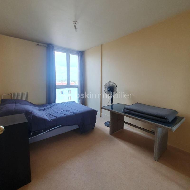 Appartement - 99 m² - 4 pièces