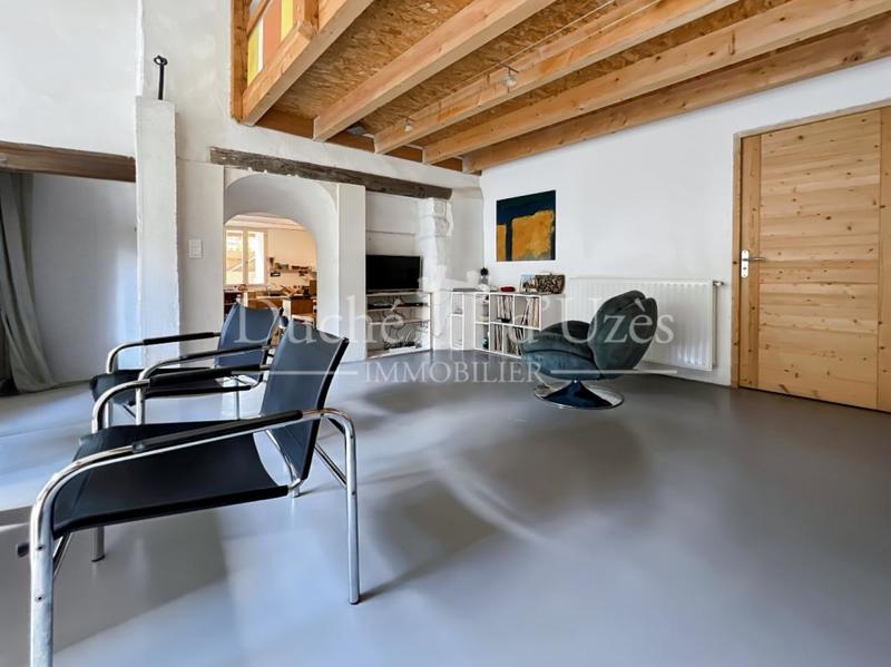 Maison - 198 m² - 7 pièces