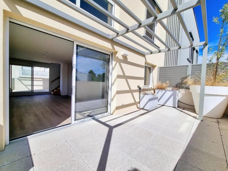 Appartement - 95 m² - 5 pièces