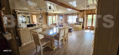 Maison de bois - 72 m² - 4 pièces