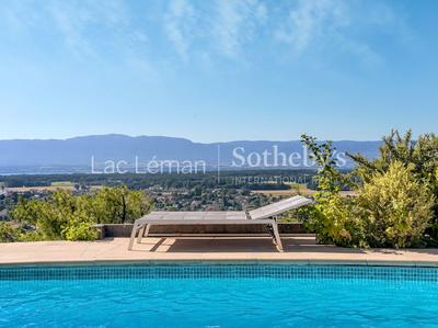 Maison - 246 m² - 6 pièces