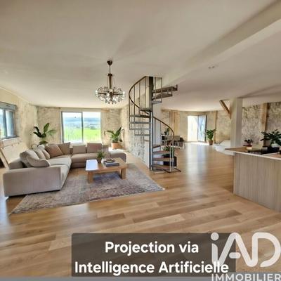 Maison - 268 m² - 4 pièces