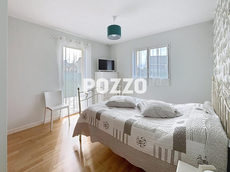 Maison - 95 m² - 5 pièces