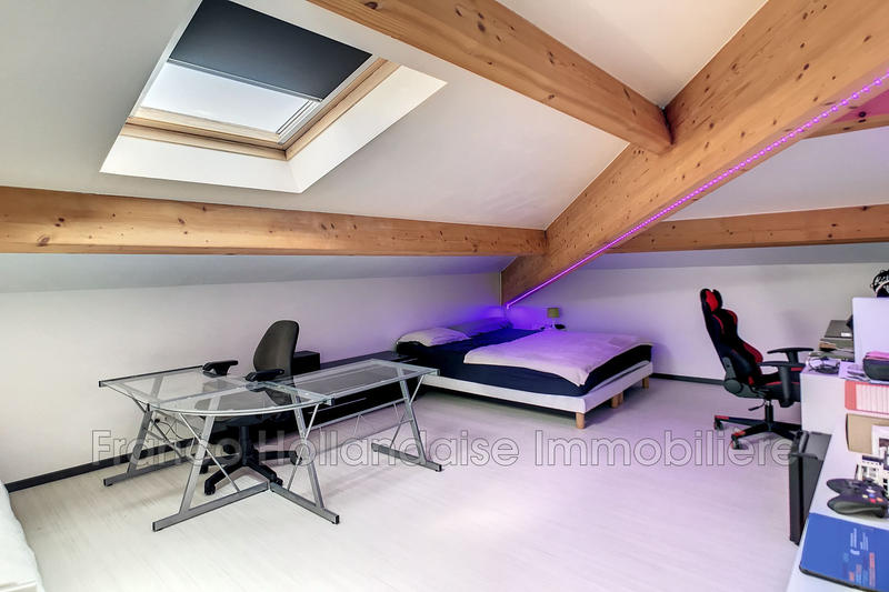 Maison - 324 m² - 10 pièces