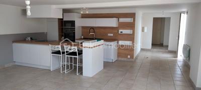 Maison traditionnelle - 84 m² - 3 pièces