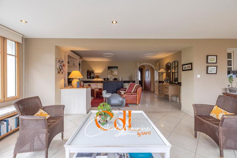 Maison - 162 m² - 6 pièces