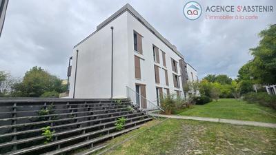 Appartement - 89 m² - 4 pièces