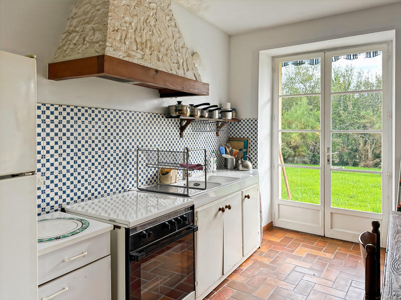 Demeure - 315 m² - 9 pièces