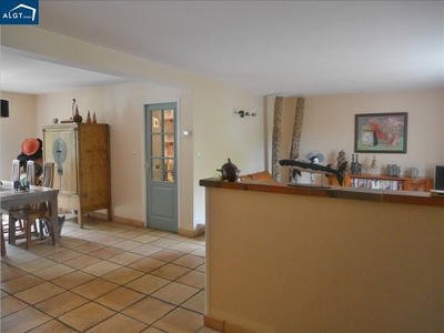 Villa - 175 m² - 6 pièces