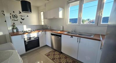 Maison - 76 m² - 4 pièces