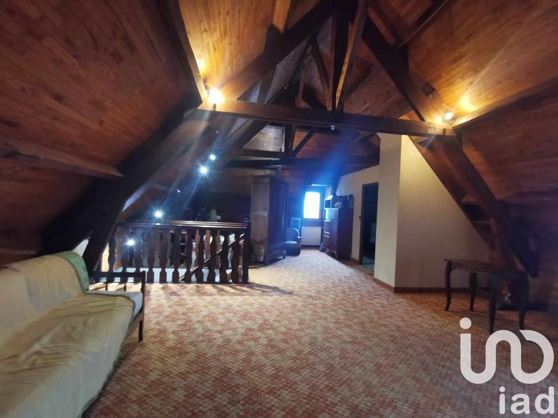 Maison - 250 m² - 7 pièces