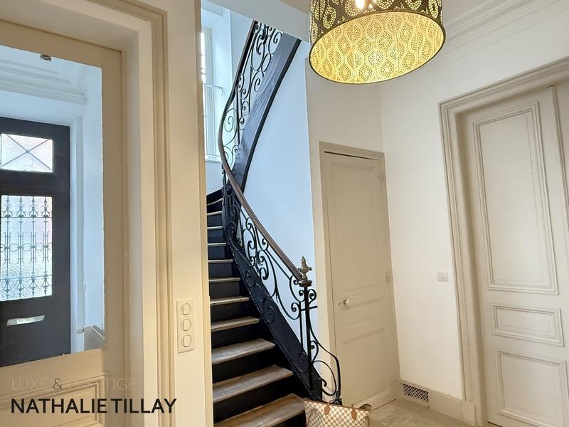 Maison bourgeoise - 236 m² - 8 pièces