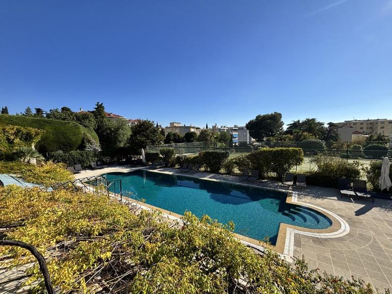 Appartement - 171 m² - 4 pièces