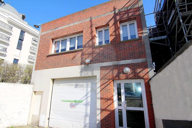 Local commercial - 322 m² - 4 pièces