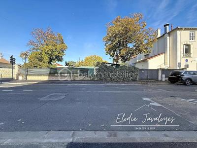 Immeuble - 250 m² - 10 pièces