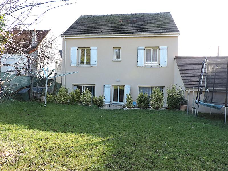 Maison - 125 m² - 5 pièces