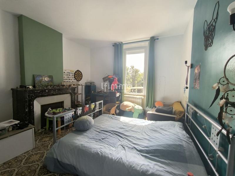 Maison - 260 m² - 9 pièces