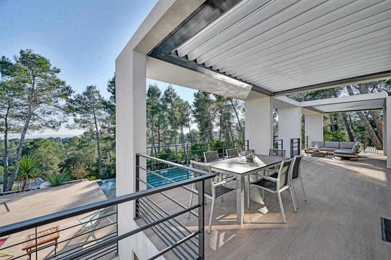 Demeure - 400 m² - 11 pièces