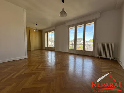 Appartement - 102 m² - 5 pièces