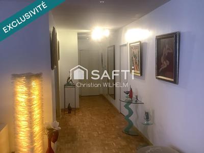 Appartement - 131 m² - 6 pièces