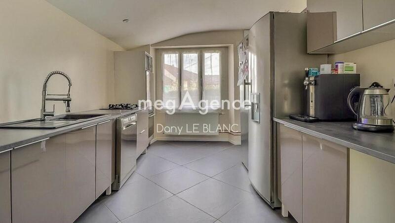 Maison ancienne - 147 m² - 9 pièces