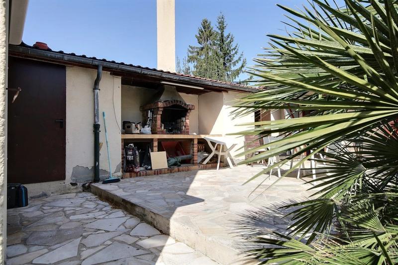 Maison - 210 m² - 7 pièces