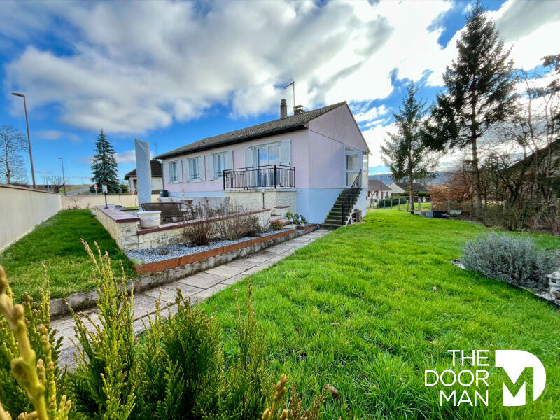 Maison - 92 m² - 6 pièces