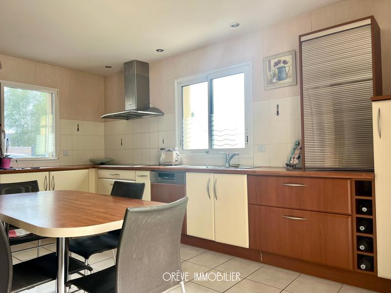 Maison - 165 m² - 8 pièces